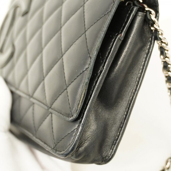 CHANEL Black Lambskin Leather Wallet - Picture 9 of 14